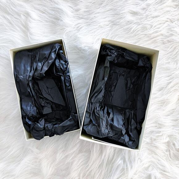 Jo Malone Candle Box with Bow - Picture 5 of 6